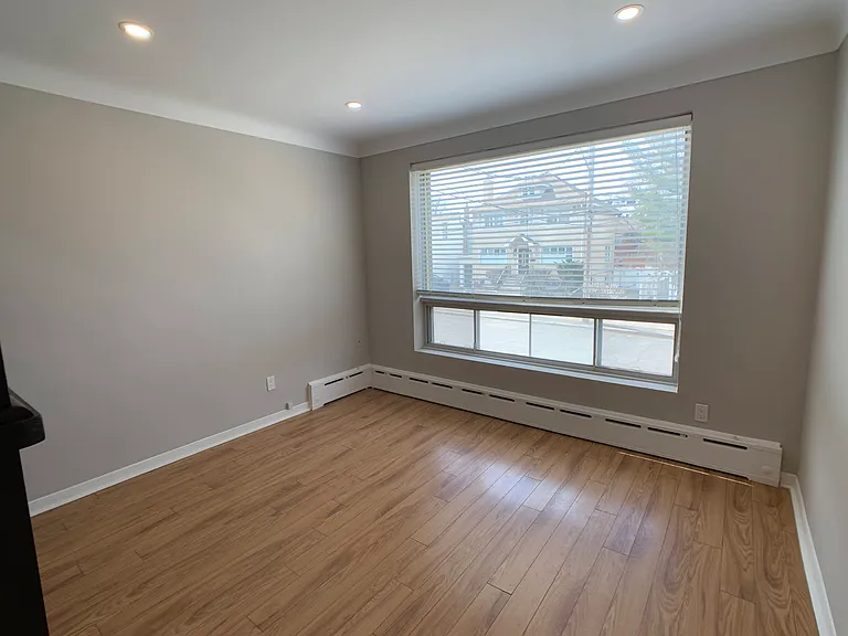 105 Rosemount Ave — Photo 8