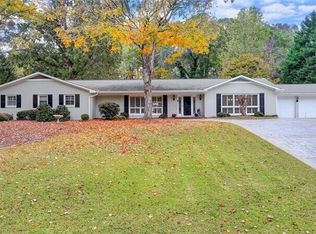750 Holly Dr, Gainesville, GA 30501