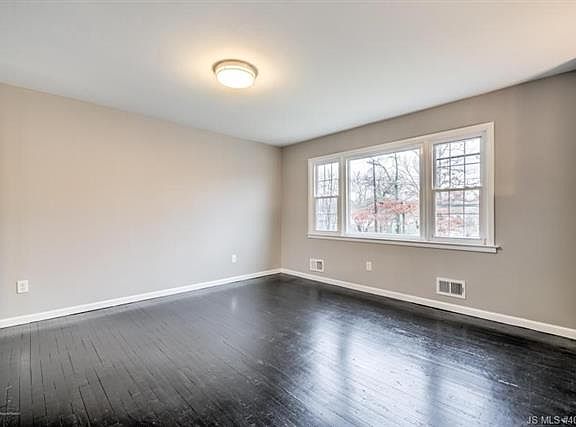 3rd image of 248 Long Branch Ave