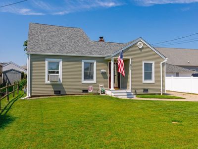811 Arctic Street, Lindenhurst, NY, 11757