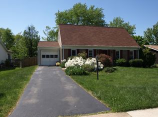 411 S Lincoln Ave, Sterling, VA 20164