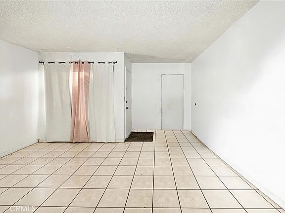 5th image of 2171 Pomona Ave