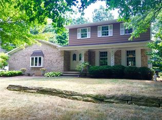 671 Robs Rd, Girard, OH 44420