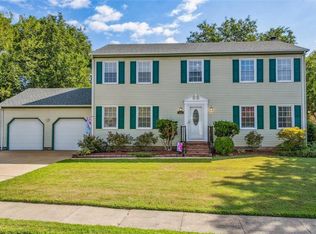 305 Riverside Dr, Hampton, VA 23669