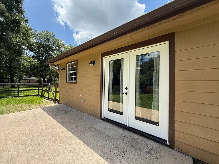 165 Southland Dr — Photo 18