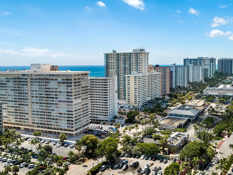 4020 Galt Ocean Dr #1807 — Photo 46
