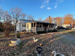 75 Foxy Ln, Delray, WV 26714