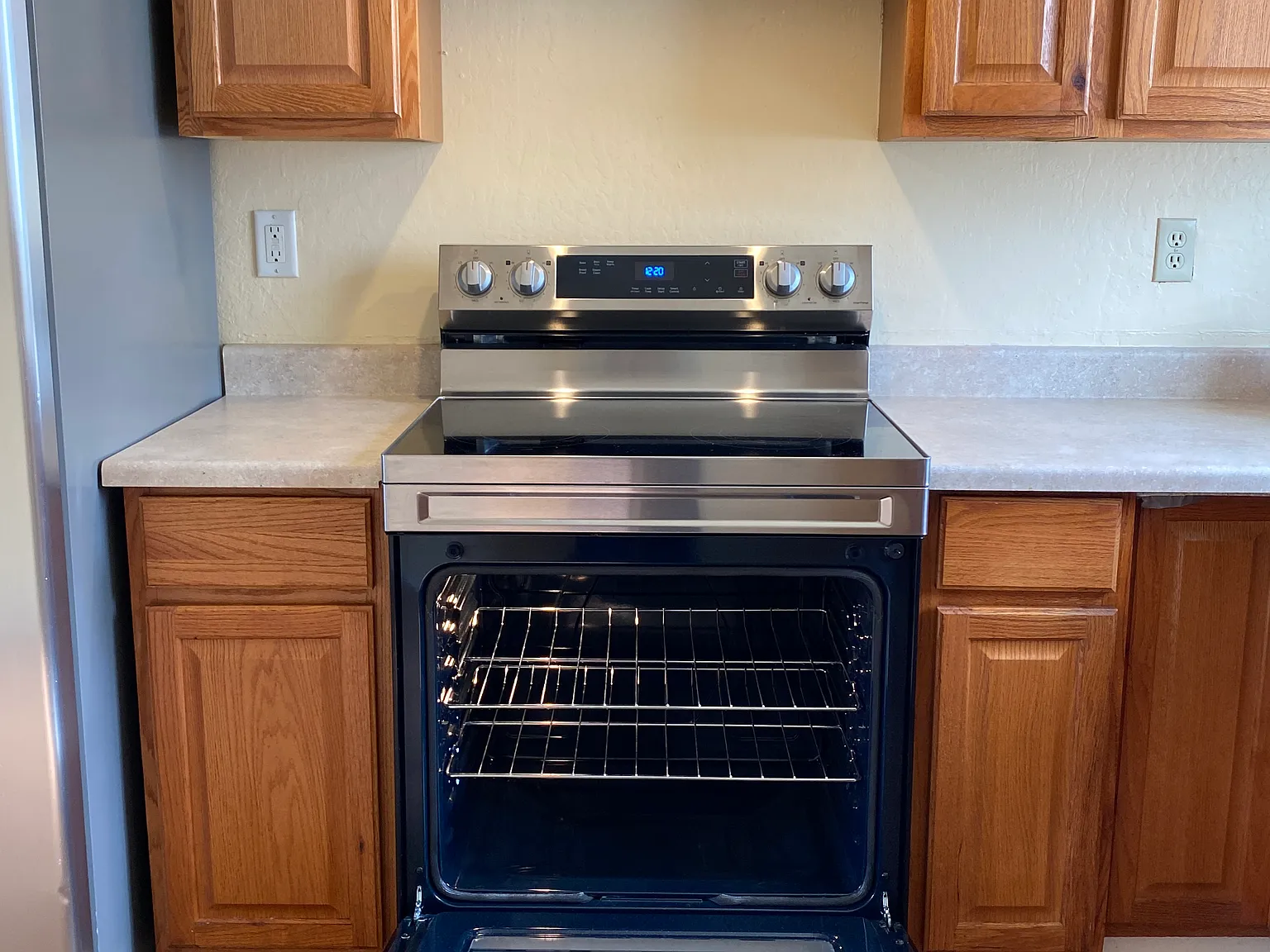 2 bed, 920 sqft, $1,550 — Photo 4