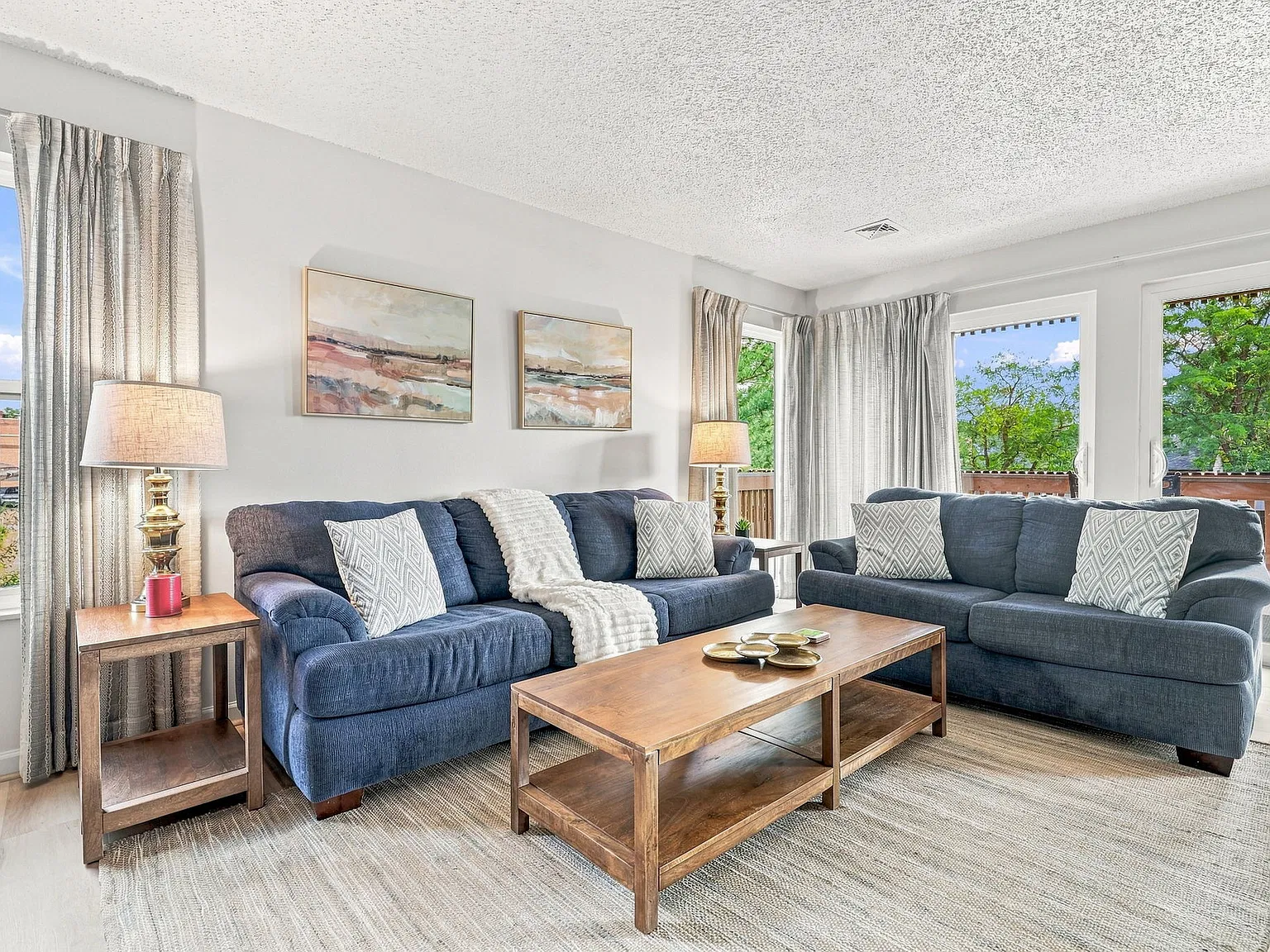 500 Manhattan Dr — Photo 1