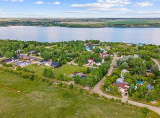 3 Poplar St, Grandview Beach, SK S0G1C0