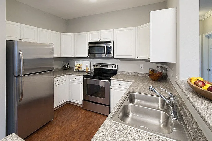 Washington Crossing Apartments — Photo 11