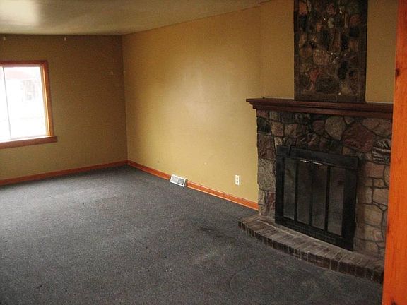 2nd image of 1315 New York Ave