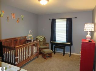 5036 Way Rd NW, Rapid City, MI 49676