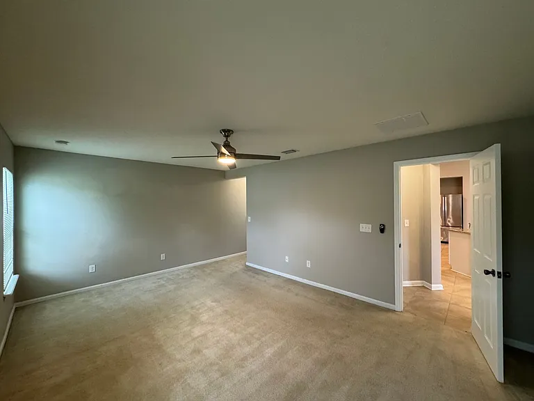 604 Champion Ridge Dr — Photo 7