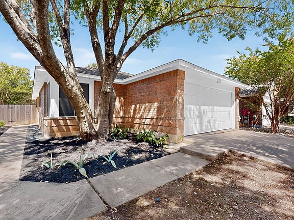 3rd image of 1825 Friars Tale Ln