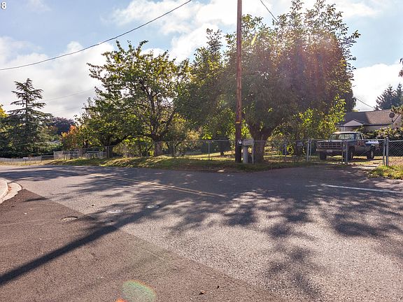 5th image of 3215 NW 124th St