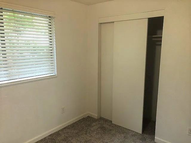 1078 SE Fir Grove Loop — Photo 11