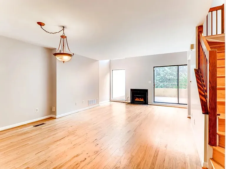 609 S Hanover St — Photo 8