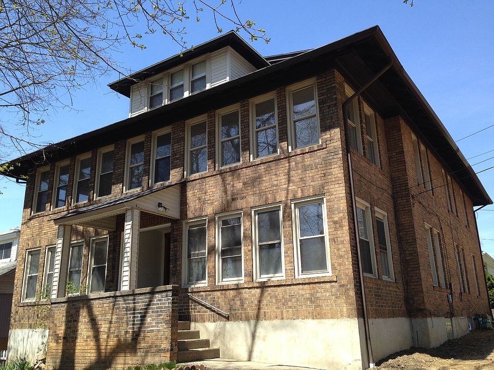 1st image of 725 Washington Ave APT 2