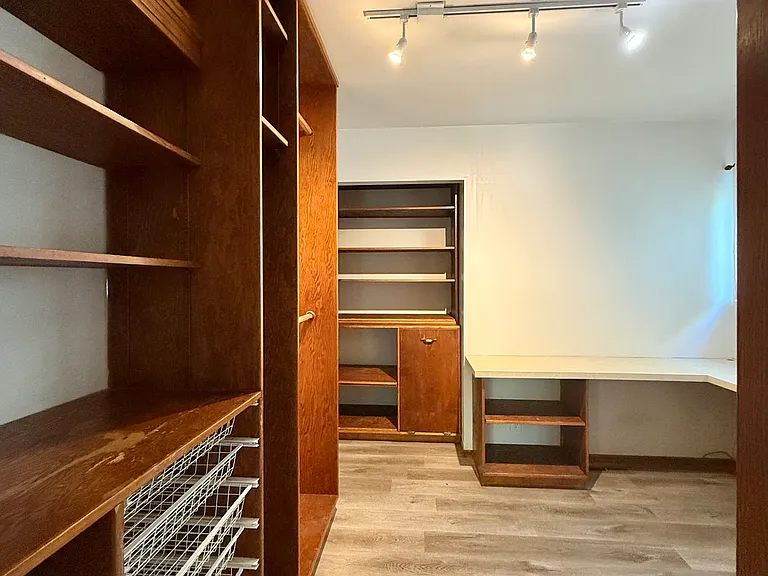 617 Wellsbury Way — Photo 11