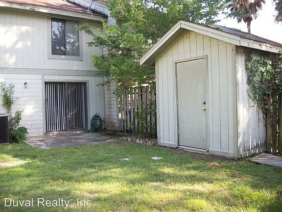2nd image of 7103 Prestwick Cir N