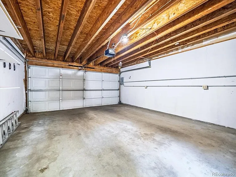 2753 Champa St — Photo 35