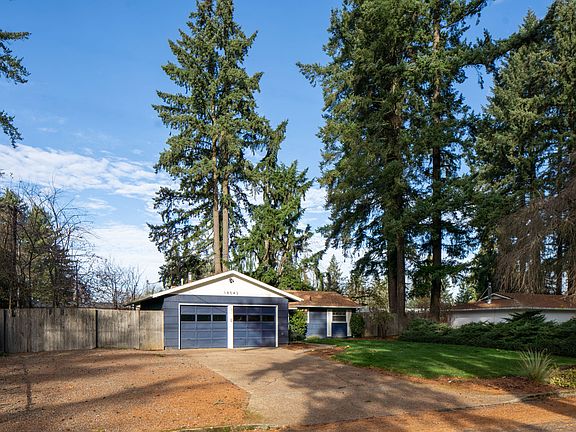 3rd image of 18543 Don Lee Way