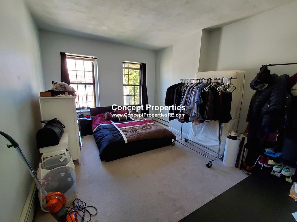 2nd image of 181 Saint Botolph St #5J