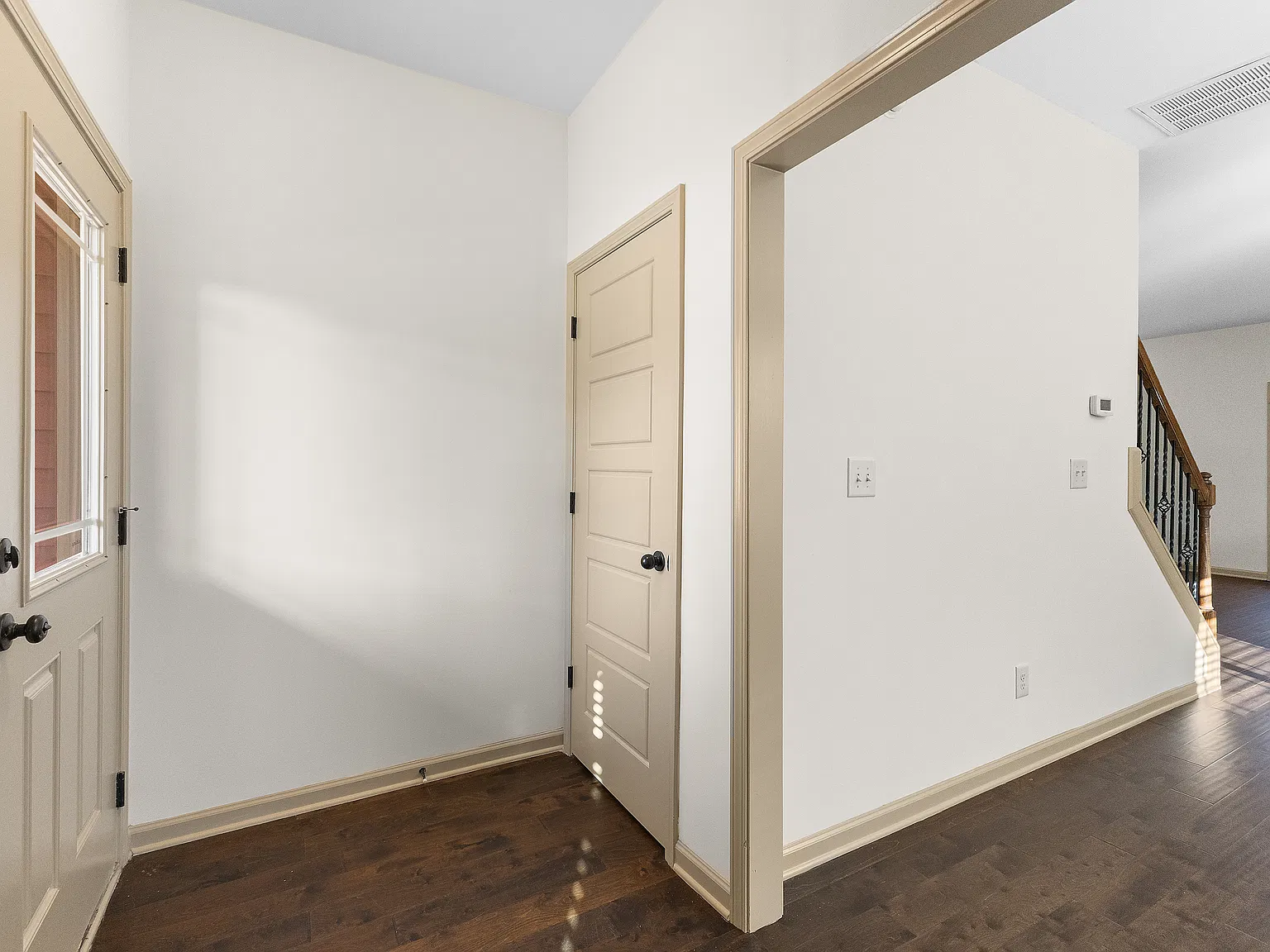 3 bed, 2.5 bath, 1510 sqft, $1,950 — Photo 4