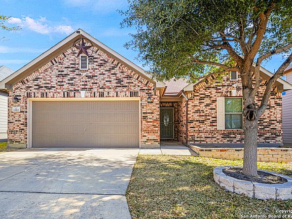 2nd image of 1322 PLAZA LAKE DR