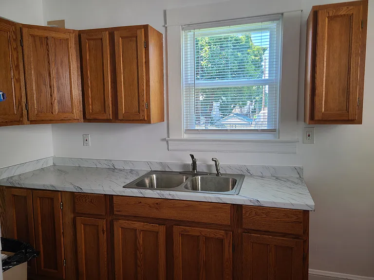 1307 Poplar Ave #1 — Photo 3