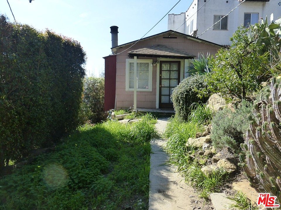 2nd image of 1622 Ewing St