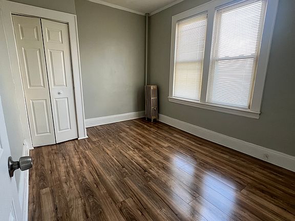 5th image of 22 Mount Pleasant Ave