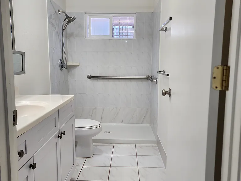 519 Hiram Ln #A — Photo 12