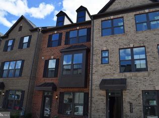 43323 John Michael Ter, Ashburn, VA 20148