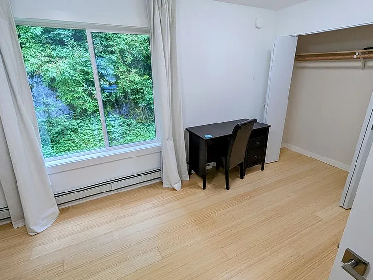 2981 Foster Ave — Photo 30