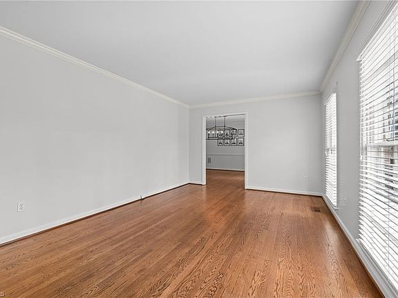 5th image of 1200 Heathrow Dr
