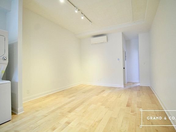 4th image of 88 Wilson Ave #2A