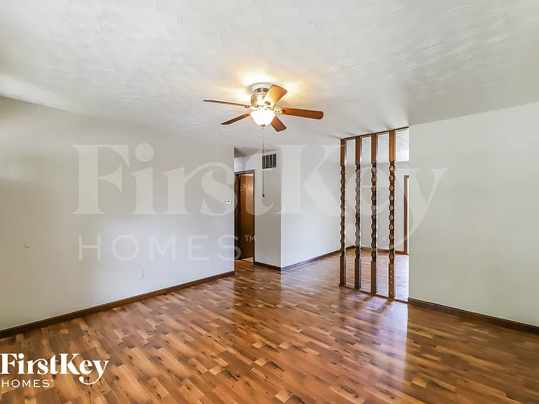 156 Dolores St — Photo 4