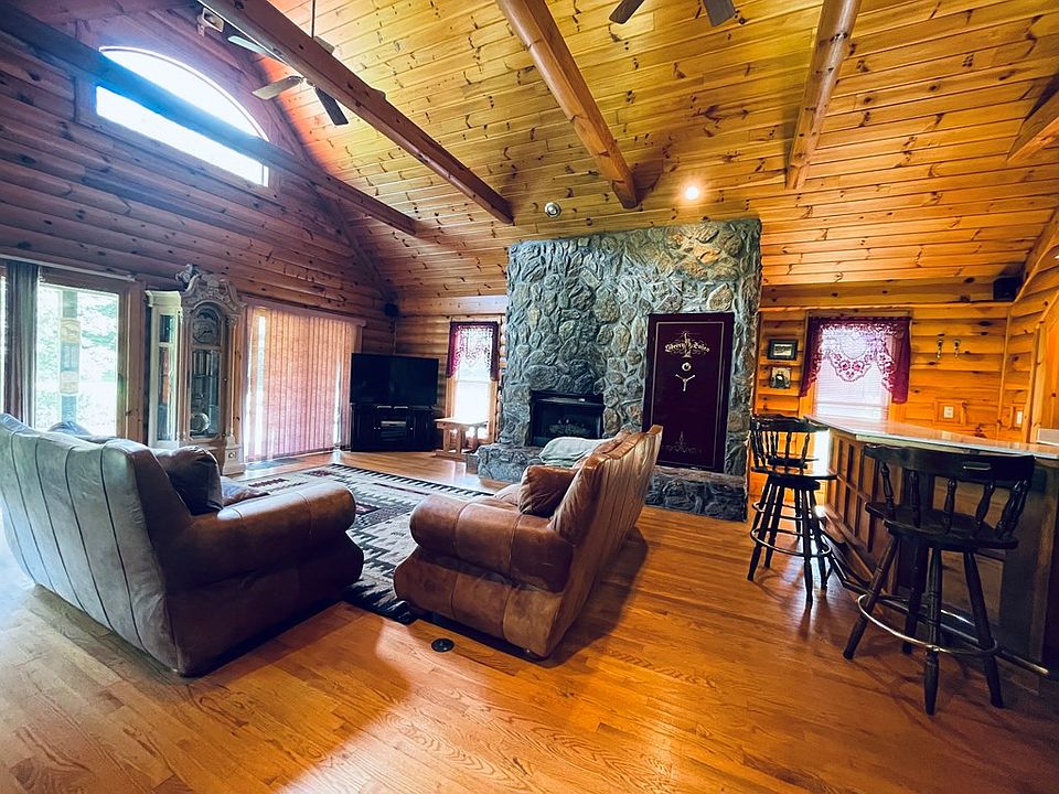 641 Stillhouse Rd, Hillsville, VA 24343 Zillow