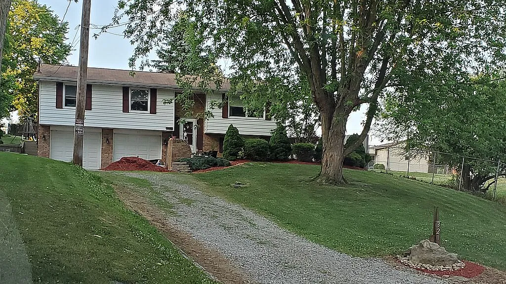 321 Knollview Dr photo 1