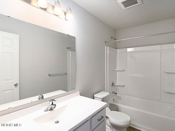 4th image of 1500 Lee Ann Ave