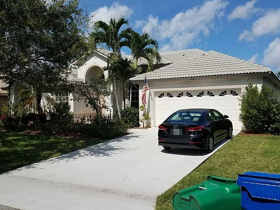 5th image of 4355 NW 62nd Ave