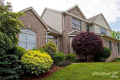 Beautiful and well maintained landscaping.