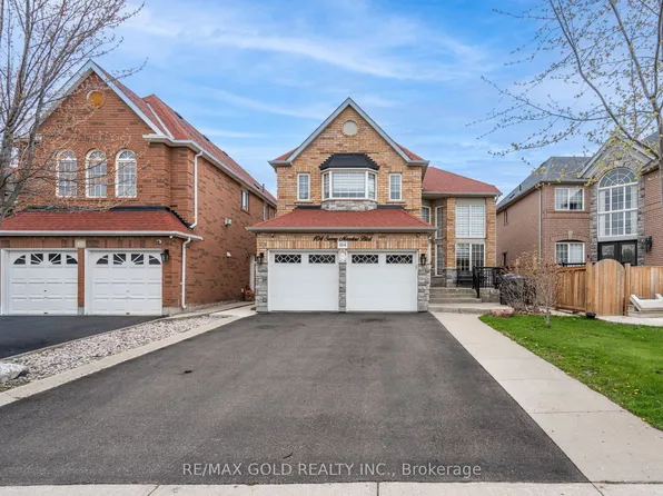 104 Sunny Meadow Blvd, Brampton, ON L6R 1X5