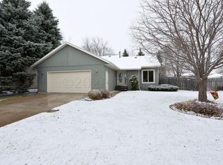 1513 37 1/2 Ave S, Fargo, ND 58104