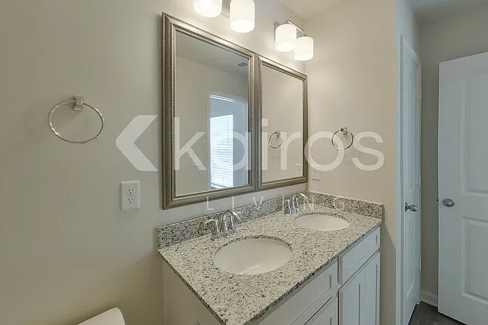 2529 Banyon Cir — Photo 12