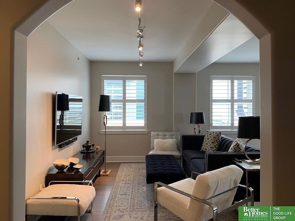1st image of 1403 Farnam St APT 806