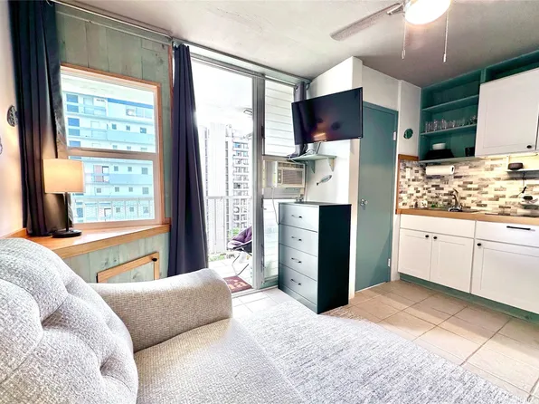 2509 Ala Wai Blvd APT 1005, Honolulu, HI 96815