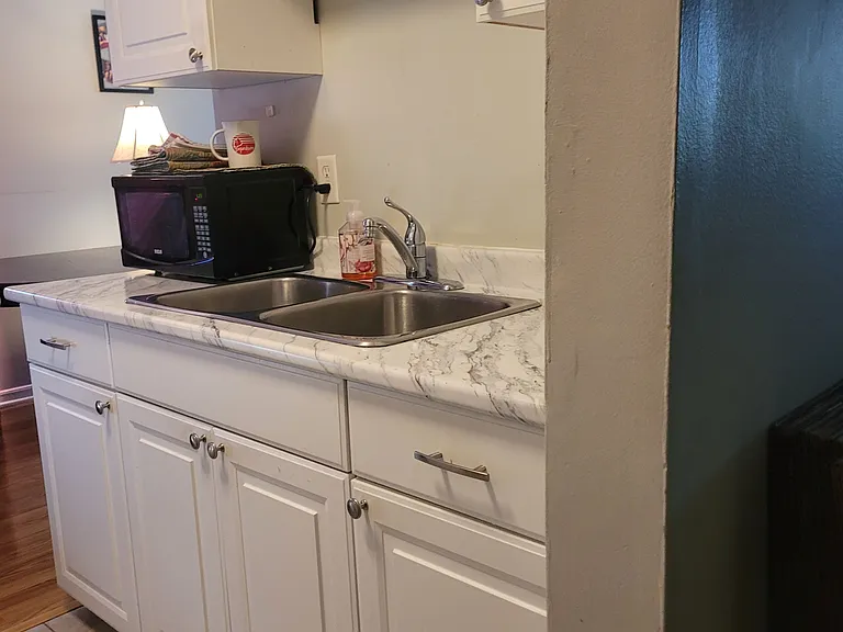 576 Mary St E #207 — Photo 4